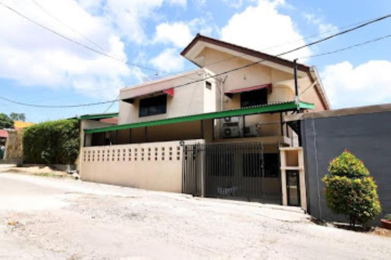 Safina Inn Syariah Sekupang Batam Екстериор снимка