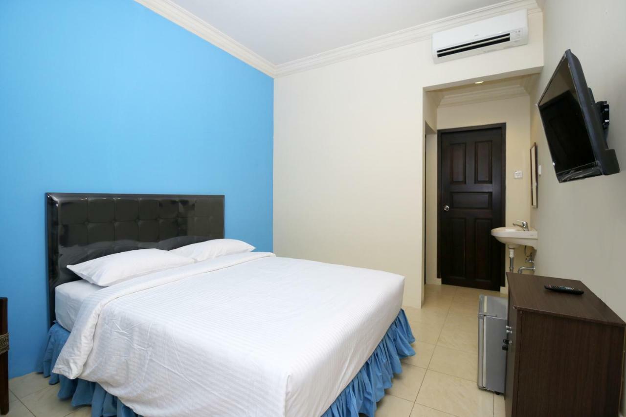 Safina Inn Syariah Sekupang Batam Екстериор снимка
