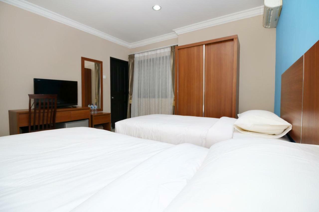 Safina Inn Syariah Sekupang Batam Екстериор снимка