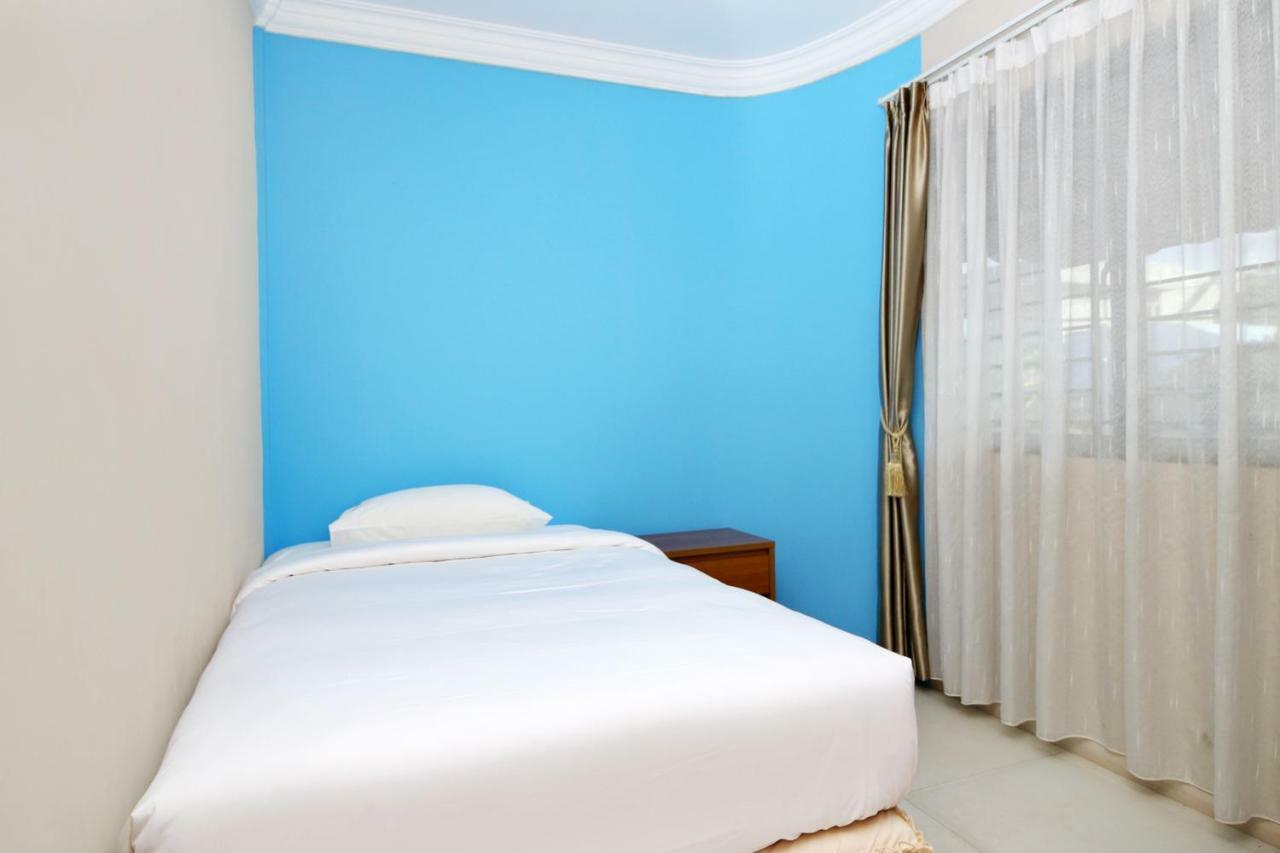 Safina Inn Syariah Sekupang Batam Екстериор снимка