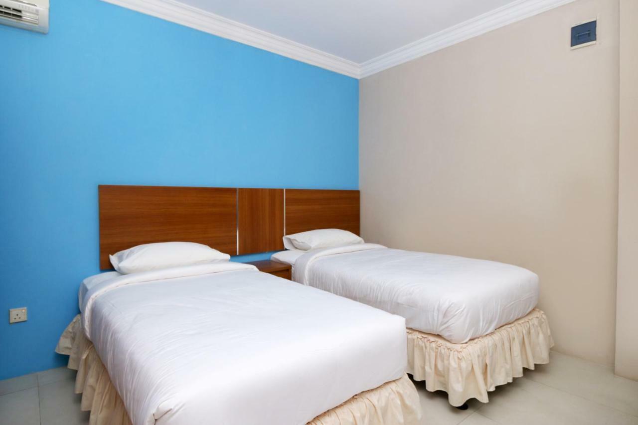 Safina Inn Syariah Sekupang Batam Екстериор снимка