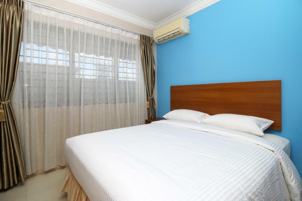 Safina Inn Syariah Sekupang Batam Екстериор снимка