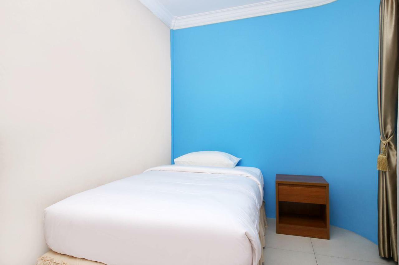 Safina Inn Syariah Sekupang Batam Екстериор снимка