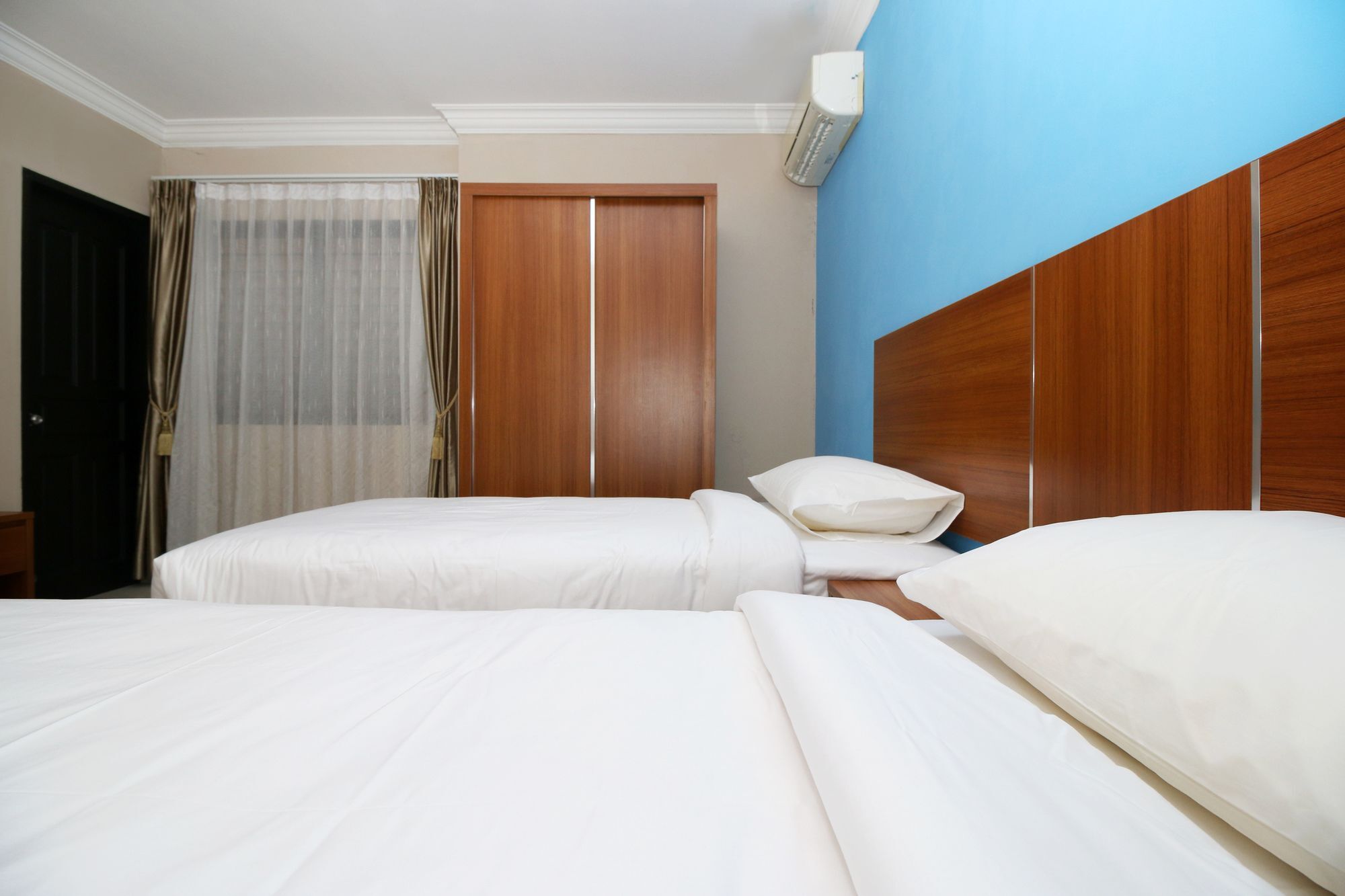 Safina Inn Syariah Sekupang Batam Екстериор снимка